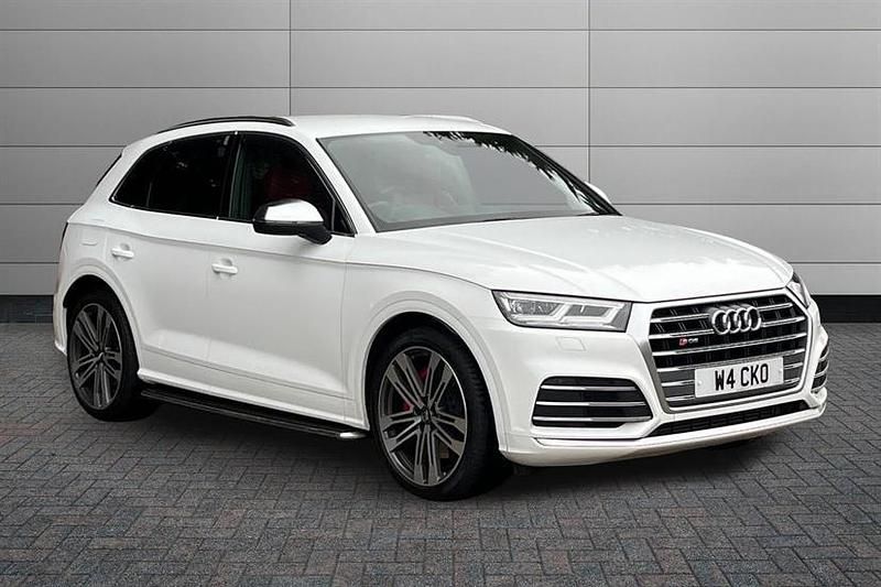 Ibis white Used 2020 Audi Q5 Design SUV | £32,695 (Fair price) - Image 1/4