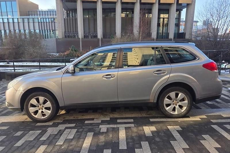 Used 2011 Subaru Outback | £2,950 (Good price) - Image 1/1