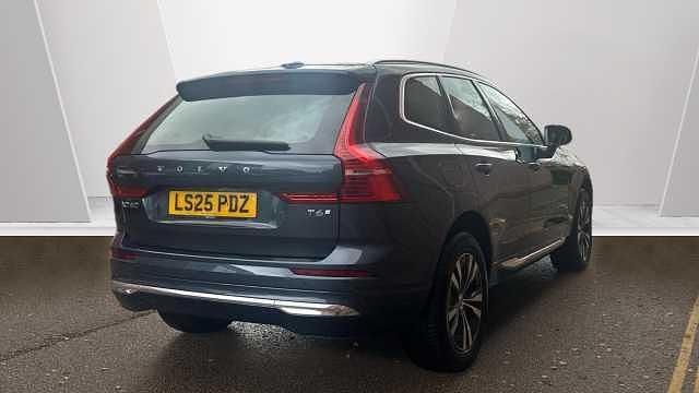 Used Volvo XC60 Core 345 HP (253 kW) 2025 SUV