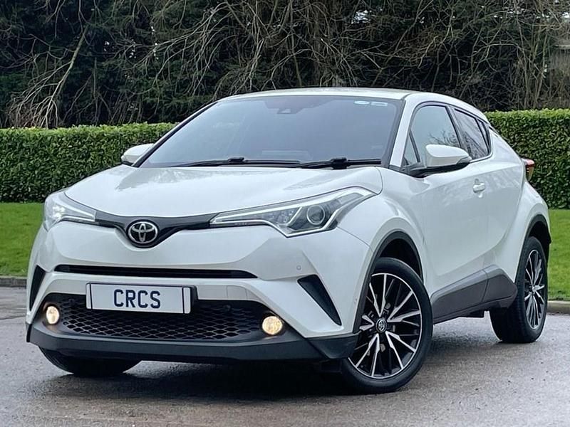 Used Toyota C-HR 115 HP (84 kW) 2017 White SUV