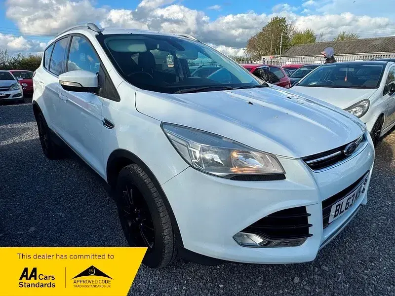 Second-hand Ford Kuga Titanium 140 CP (102 kW) 2014 Alb SUV
