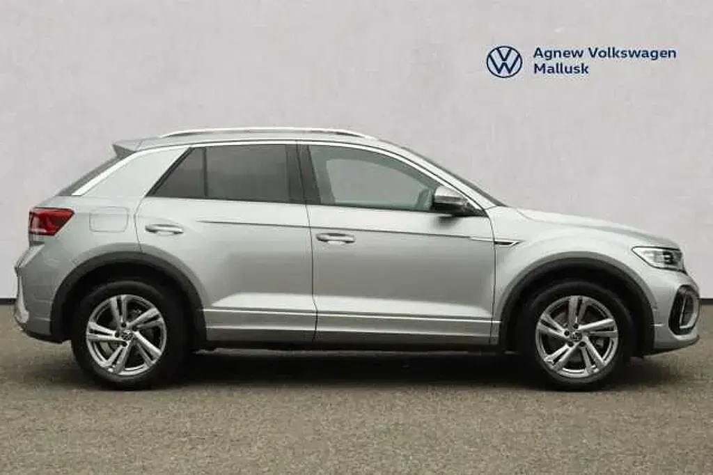 Used VW T-Roc R-line 150 HP (110 kW) 2025 Silver SUV