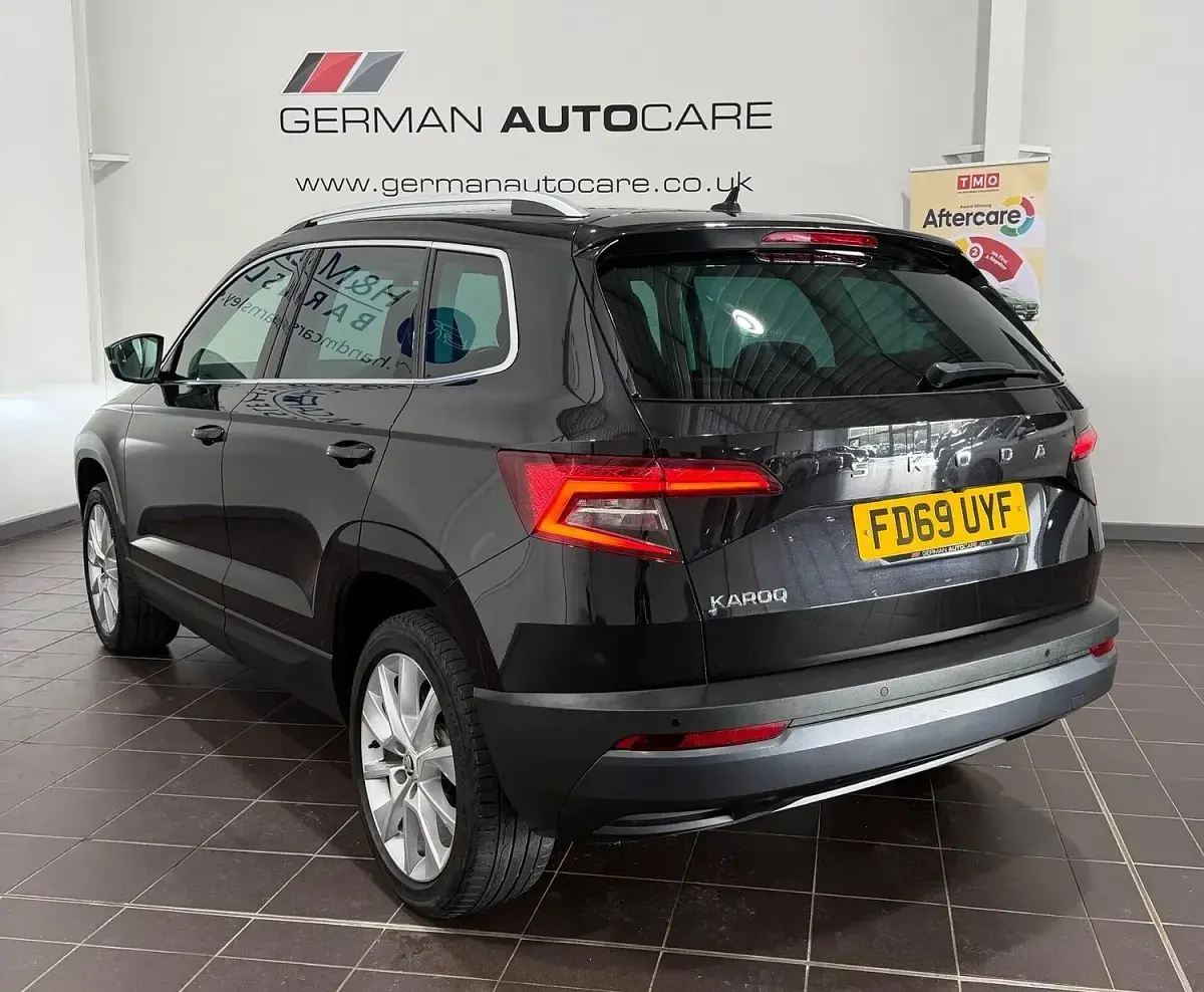 Używany Skoda Karoq SE L 150 KM (110 kW) 2020 Czarny SUV