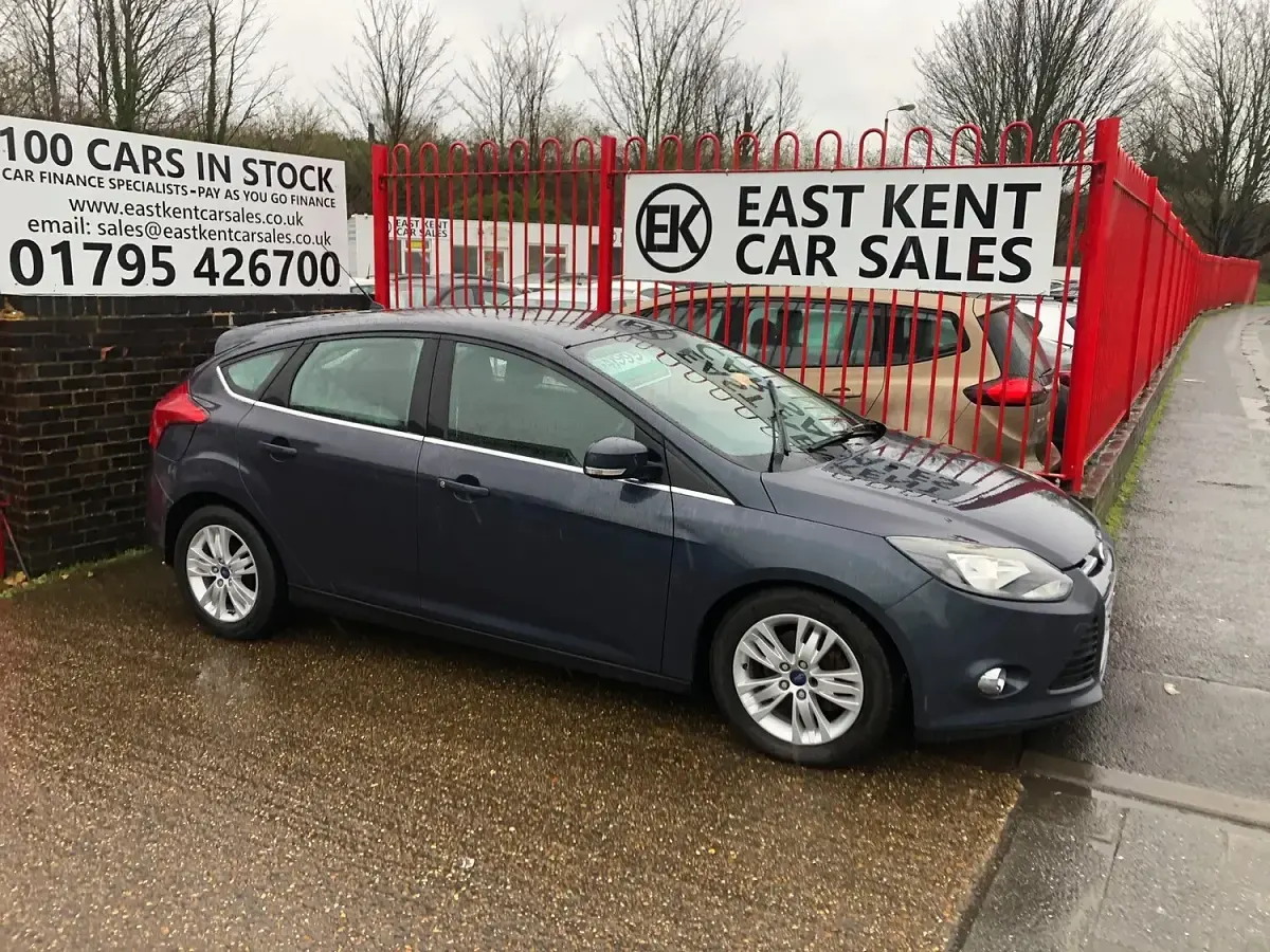 Used Ford Focus Titanium 115 HP (84 kW) 2014 Grey Hatchback