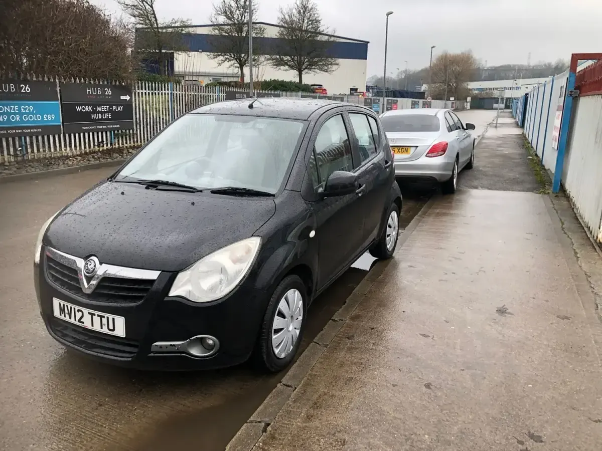 Używany Vauxhall Agila S 2012 Czarny Minivan