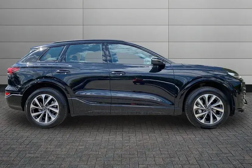 Used Audi Q6 e-tron Sport 185 kW (252 HP) 2025 Black SUV