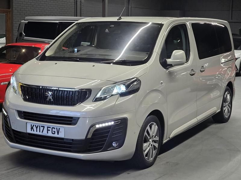 Used Peugeot Traveller Allure 2017 Beige MPV