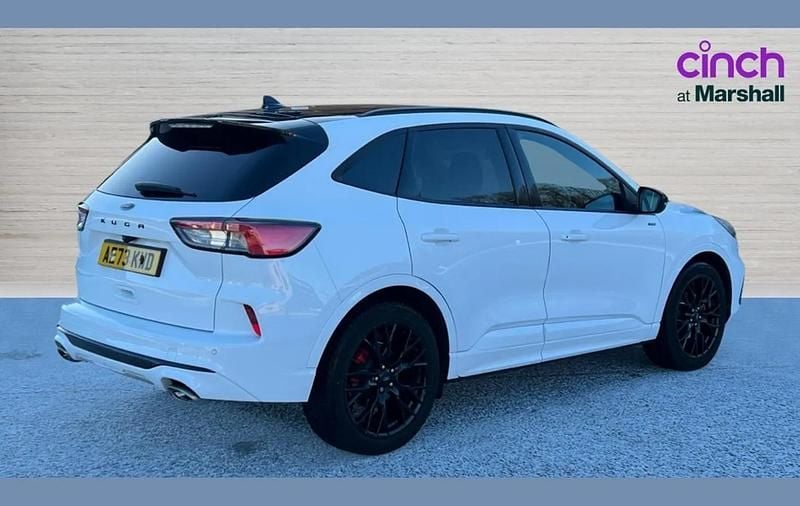 Used Ford Kuga 147 HP (108 kW) 2023 White SUV