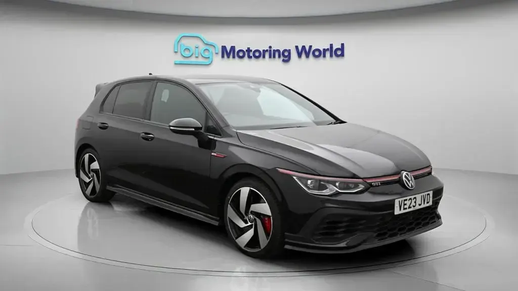 Used VW Golf VIII GTI Clubsport 300 HP (220 kW) 2023 Hatchback