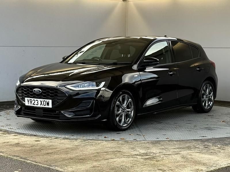 Used Ford Focus ST-Line 125 HP (91 kW) 2023 Black Hatchback
