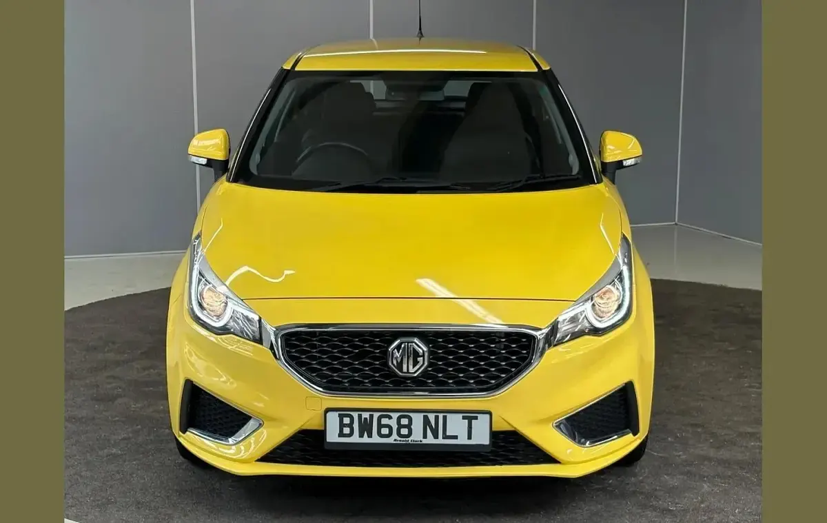 Used MG MG3 Exclusive 106 HP (77 kW) 2019 Yellow Hatchback