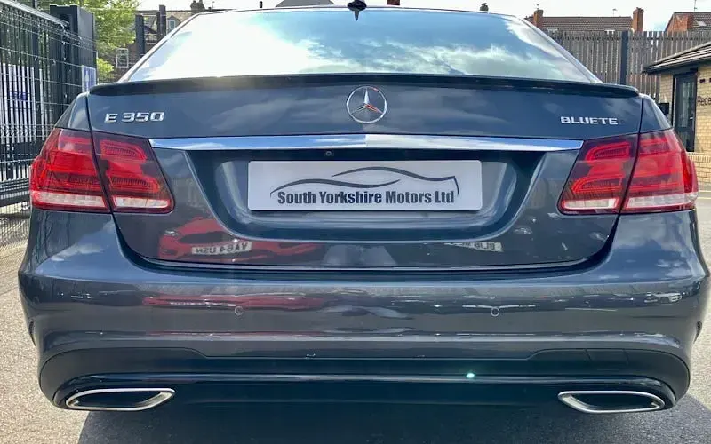 Begagnad Mercedes E350 Premium 258 HK (189 kW) 2016 Grå Sedan