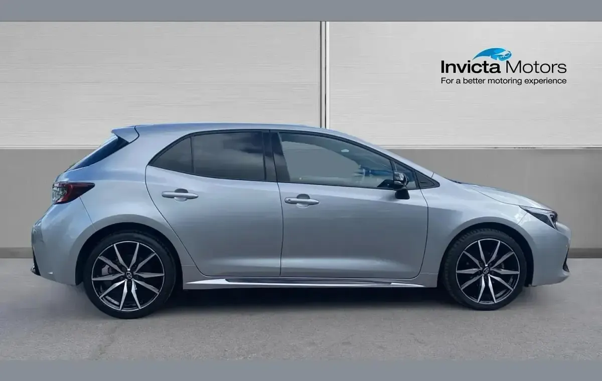 Used Toyota Corolla Sport 140 HP (102 kW) 2023 Silver Hatchback