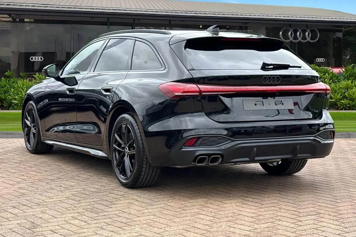New Audi A5 Black Edition 204 HP (150 kW) 2026 Black Estate
