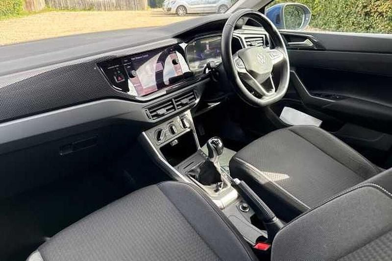 Image 2/4