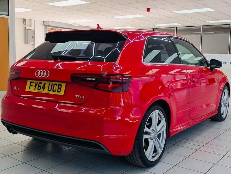 Used Audi A3 S-Line 180 HP (132 kW) 2014 Red Hatchback