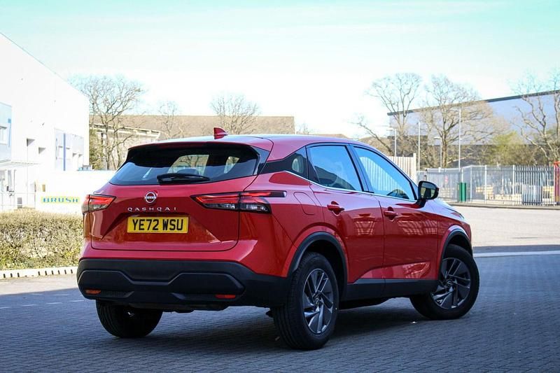 Used Nissan Qashqai Acenta Premium 2022 Red SUV