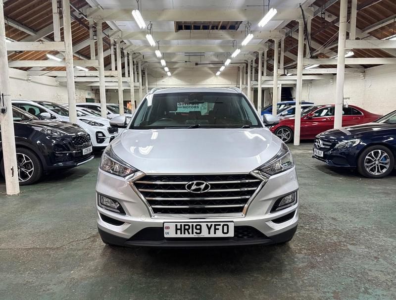 Used Hyundai Tucson SE 177 HP (130 kW) 2019 Silver SUV