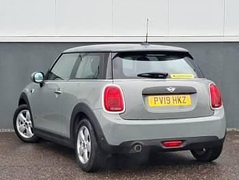 Używany Mini ONE Classic 102 KM (75 kW) 2019 Szary Hatchback