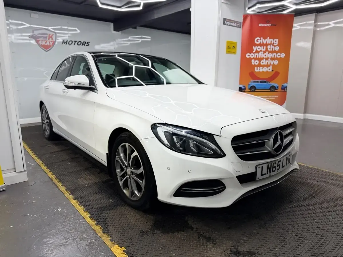 Usado Mercedes C200 Premium 2015 Blanco Berlina