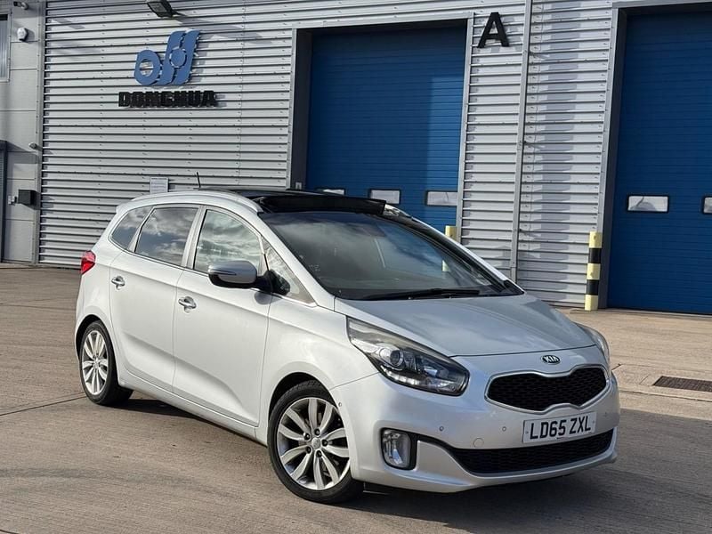 Used Kia Carens 134 HP (98 kW) 2015 Silver MPV