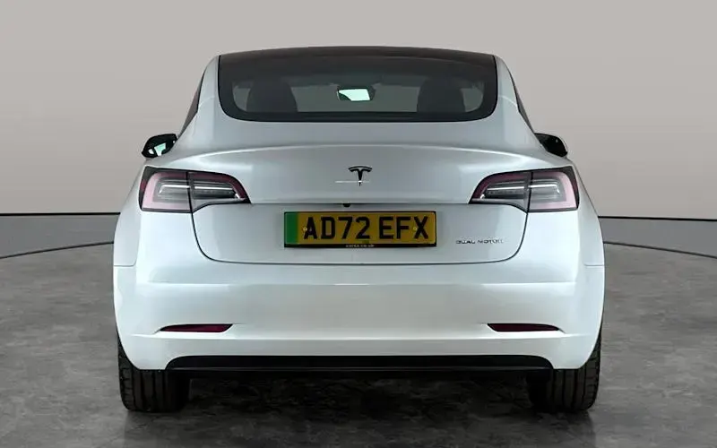 Used Tesla Model 3 Long Range AWD 366 kW (498 HP) 2023 White Sedan