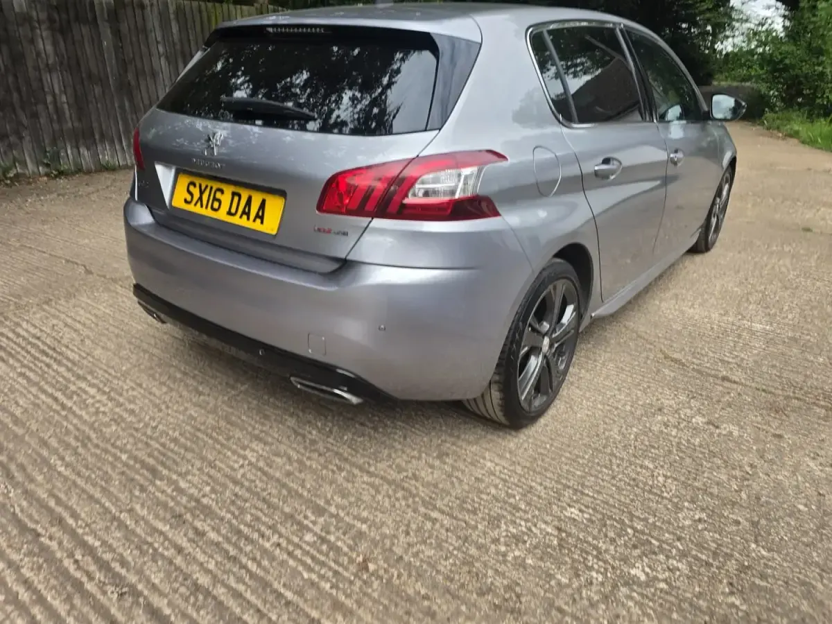 Second-hand Peugeot 308 GT-line 120 CP (88 kW) 2016 Gri Hatchback