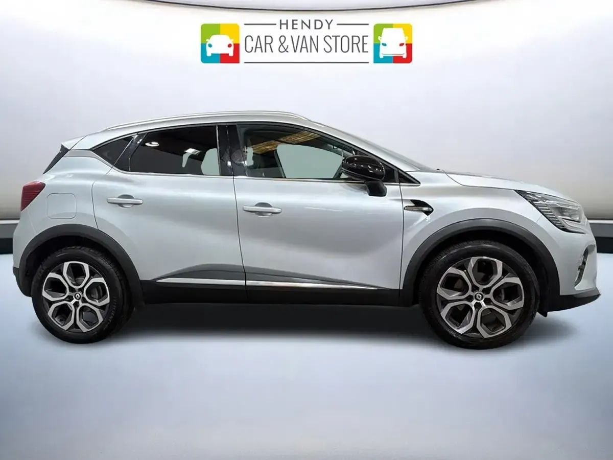 Used Renault Captur Techno 2024 Highland grey SUV