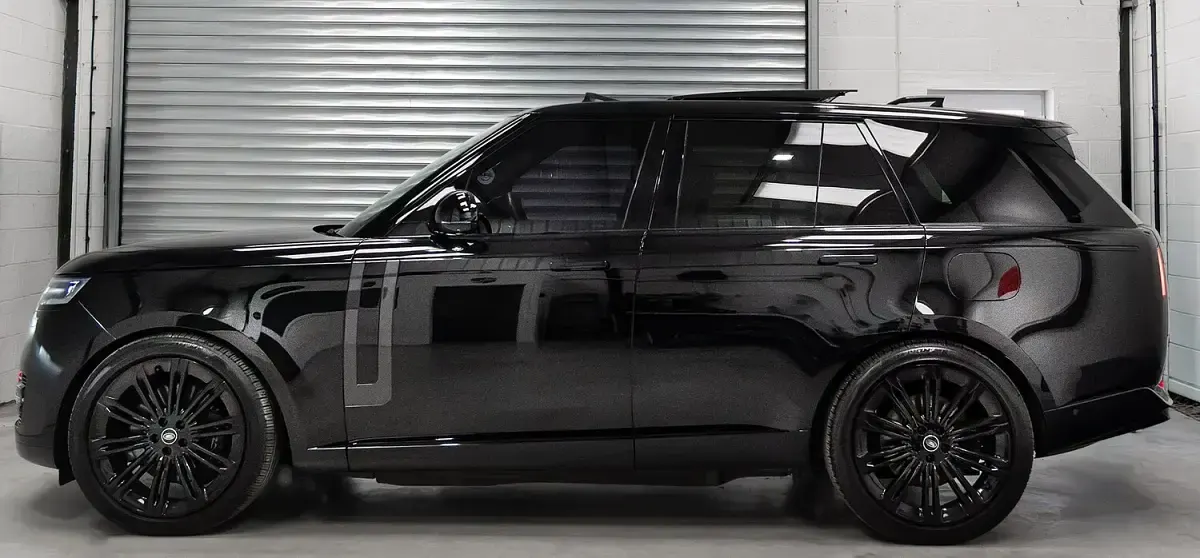 Used Land Rover Range Rover SE 2023 Black SUV