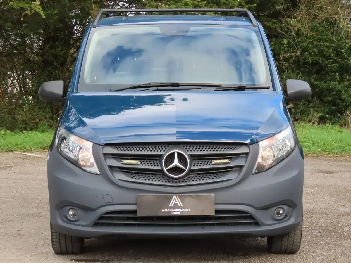 Used Mercedes e-Vito 85 kW (116 HP) 2019 Blue Van