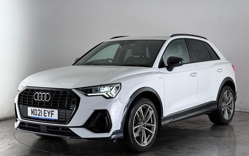 Begagnad Audi Q3 Black Edition 150 HK (110 kW) 2023 SUV