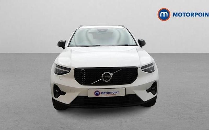 Usado Volvo XC40 Ultimate 197 HP (144 kW) 2023 Branco SUV