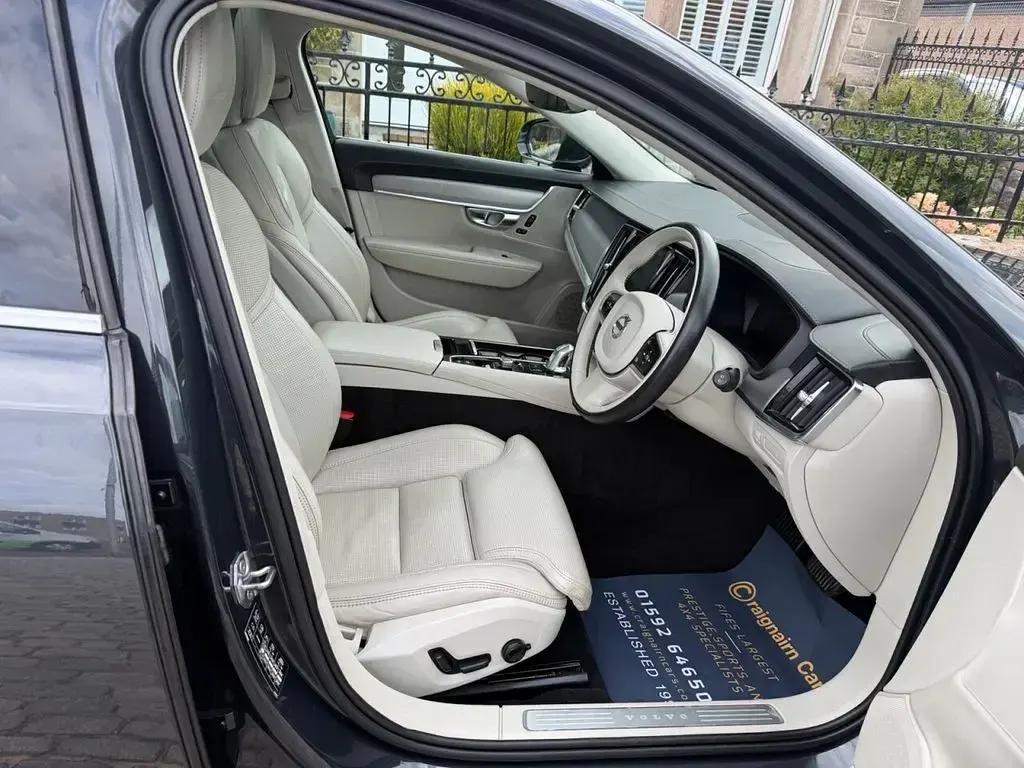 Used Volvo V90 Inscription 2018 Grey Estate