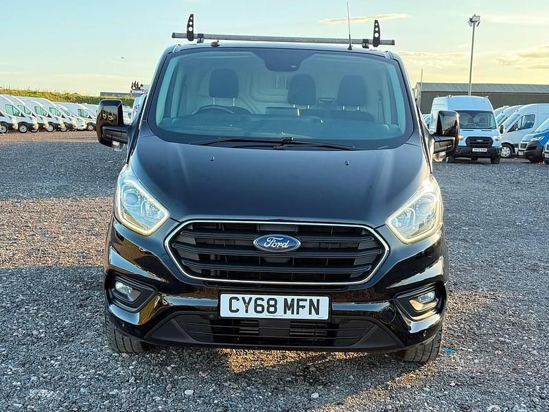 Used Ford Transit Custom Limited 130 HP (95 kW) 2019 Black Van