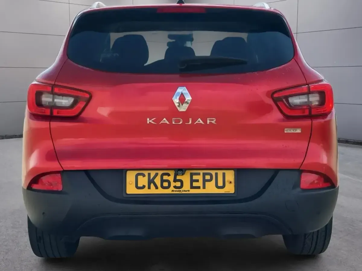 Used Renault Kadjar Dynamique 110 HP (80 kW) 2015 Red SUV