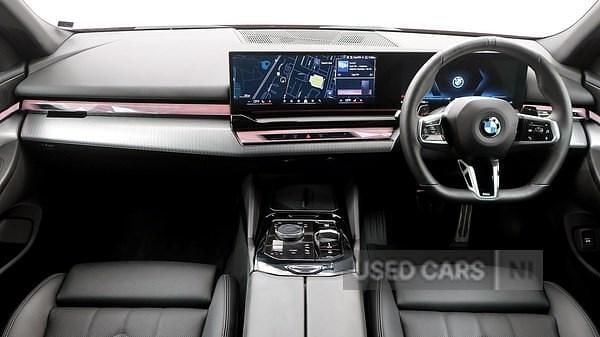 Used BMW 520 M Sport 205 HP (150 kW) 2025 Red Estate