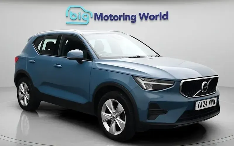 Used Volvo XC40 Core 163 HP (119 kW) 2024 SUV