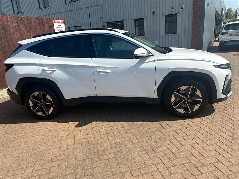 Used Hyundai Tucson Premium 160 HP (117 kW) 2025 White SUV