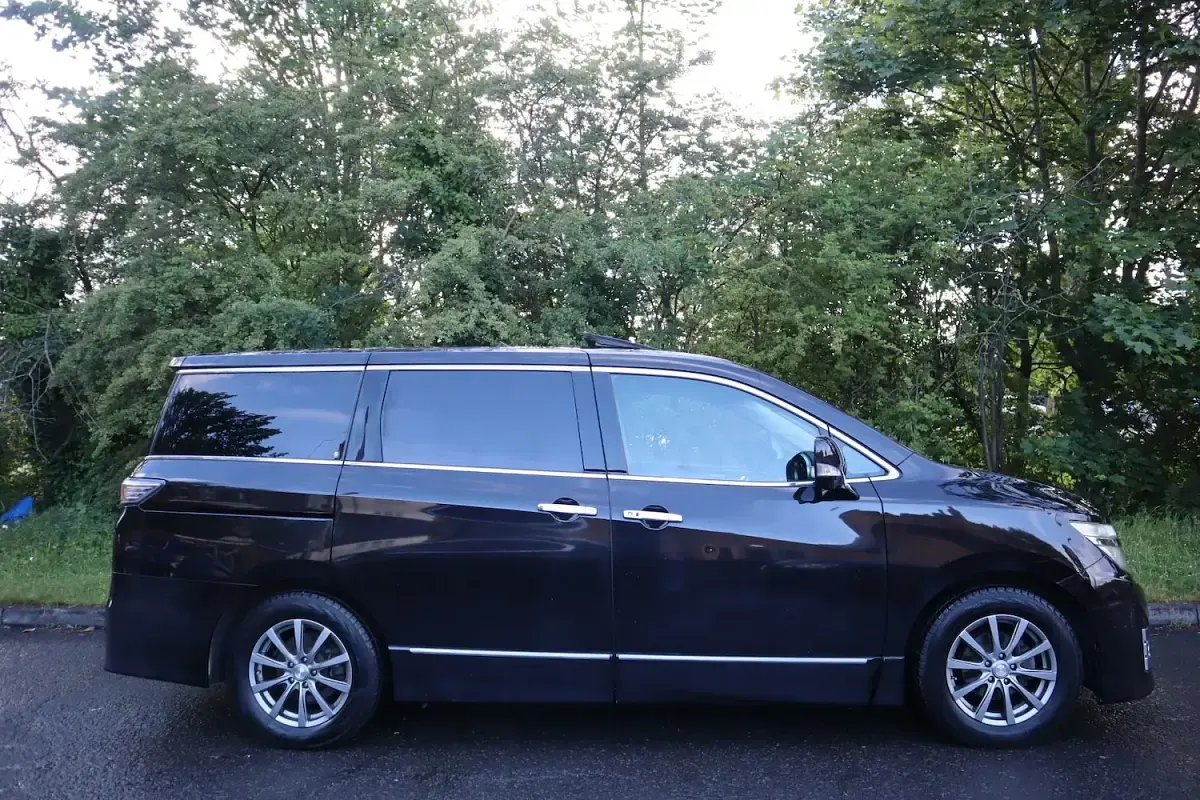 Used Nissan Elgrand Premium Edition 2011 Black MPV