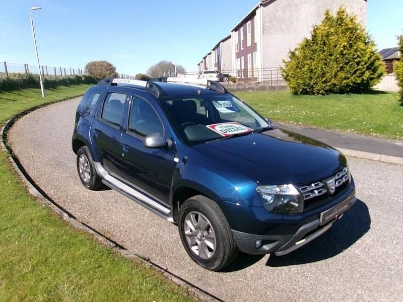 Second-hand Dacia Duster Lauréate 110 CP (80 kW) 2015 Albastru SUV