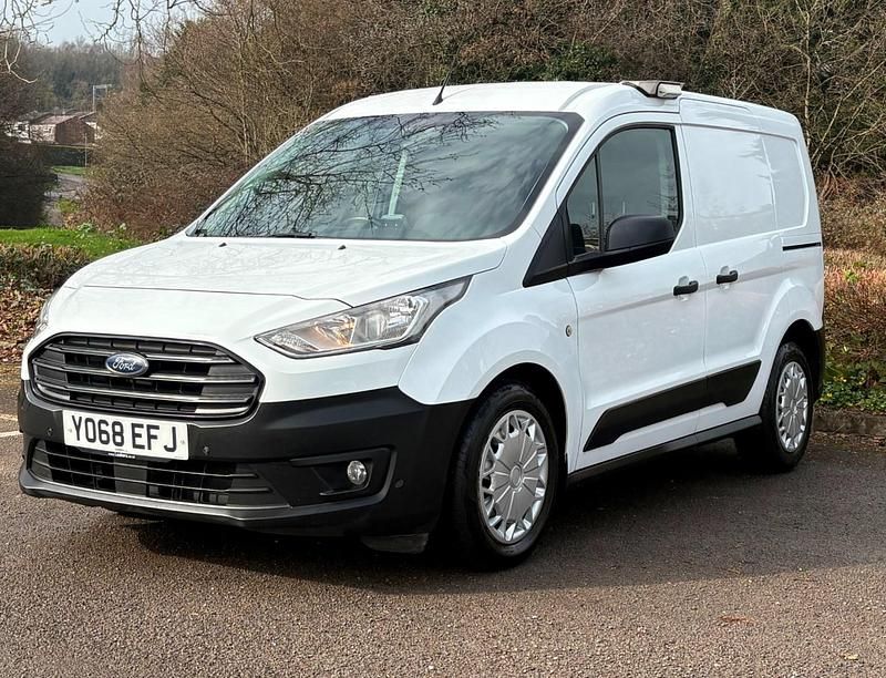 Used Ford Transit Connect 100 HP (73 kW) 2018 White MPV