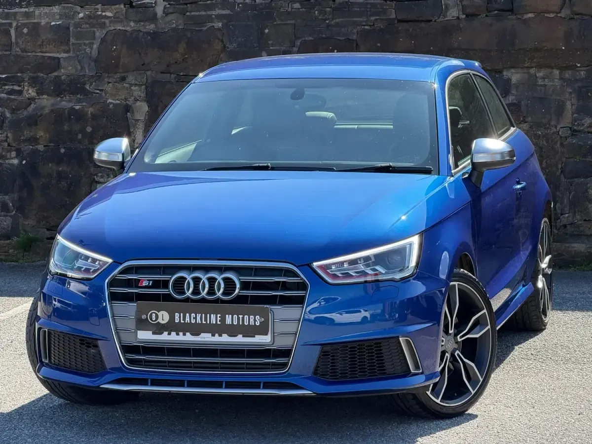 Used Audi S1 231 HP (169 kW) 2016 Blue Hatchback