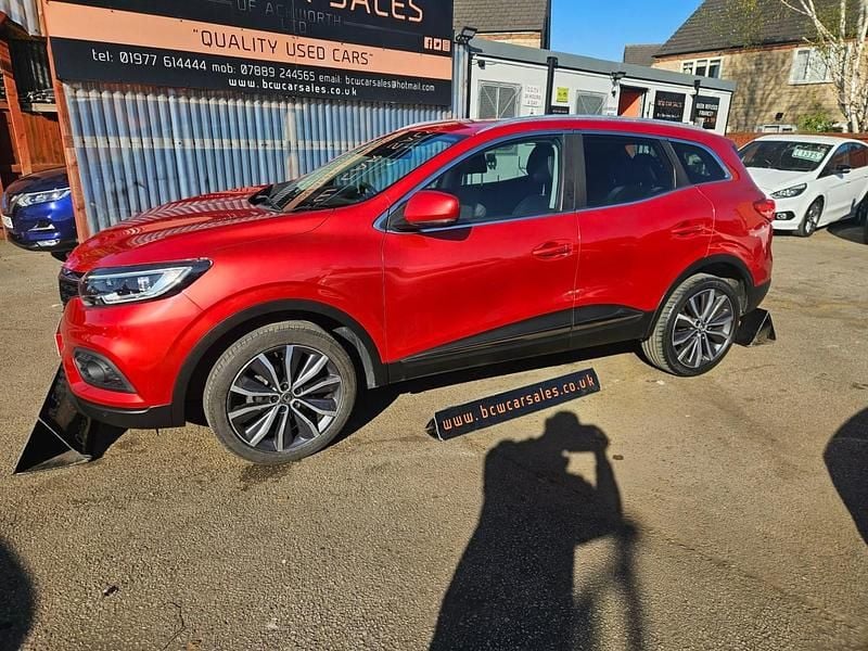 Usado Renault Kadjar Iconic 140 HP (102 kW) 2019 Vermelho SUV