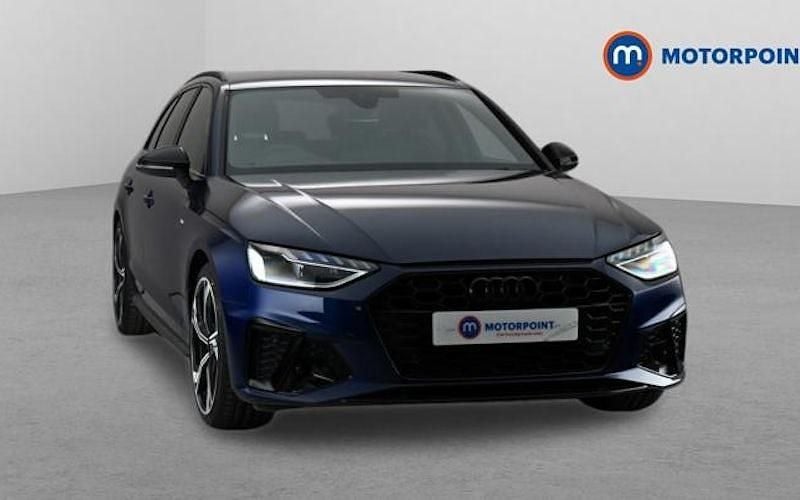 Usado Audi A4 Black Edition 204 HP (150 kW) 2024 Carrinha