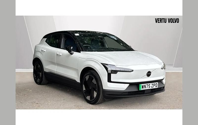 White New 2025 Volvo EX30 Performance SUV | £33,536 (Good price) - Image 1/4