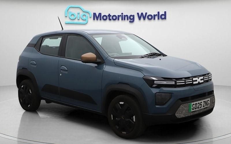Blue Used 2025 Dacia Spring Extreme Hatchback | £10,500 (Fair price) - Image 1/4