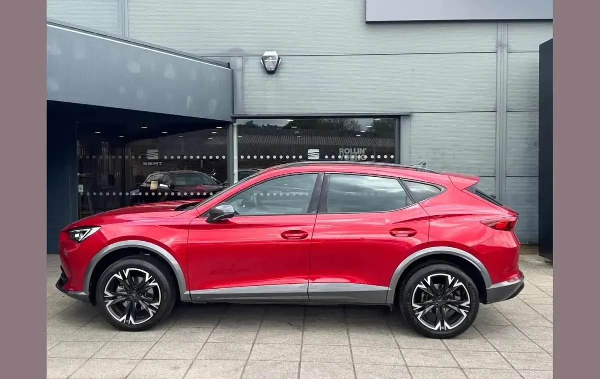 Usado Cupra Formentor 150 CV (110 kW) 2024 Rojo SUV