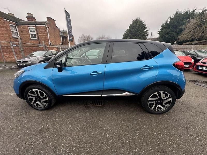 Used Renault Captur Dynamique 90 HP (66 kW) 2016 Blue SUV