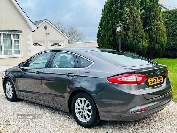 Used Ford Mondeo Zetec 150 HP (110 kW) 2017 Grey Hatchback