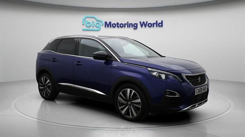 Used 2019 Peugeot 3008 Premium Estate | £14,300 (Fair price) - Image 1/4